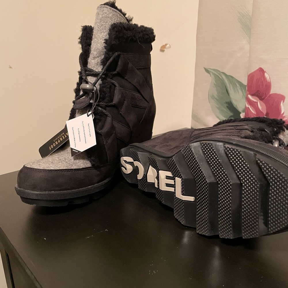 Sorel Wedge Boots